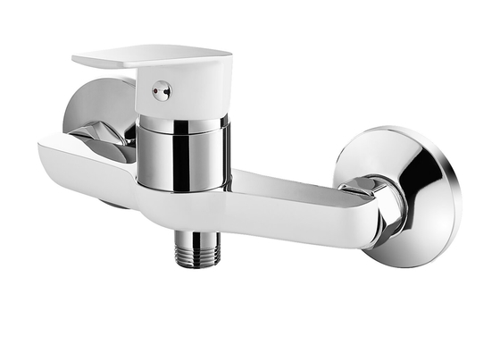 Rubinetto miscelatore doccia monocomando per tutte le pressioni metà cromato metà bianco