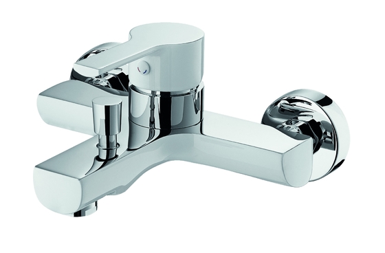 Miscelatore monocomando vasca a parete in ottone cromato e colore bianco